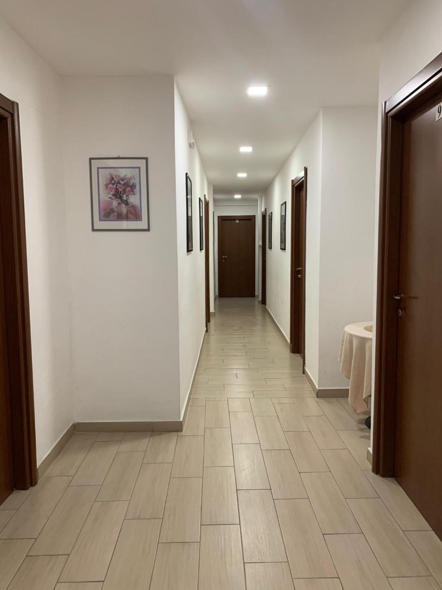Hotel Mercurio Мілан Екстер'єр фото