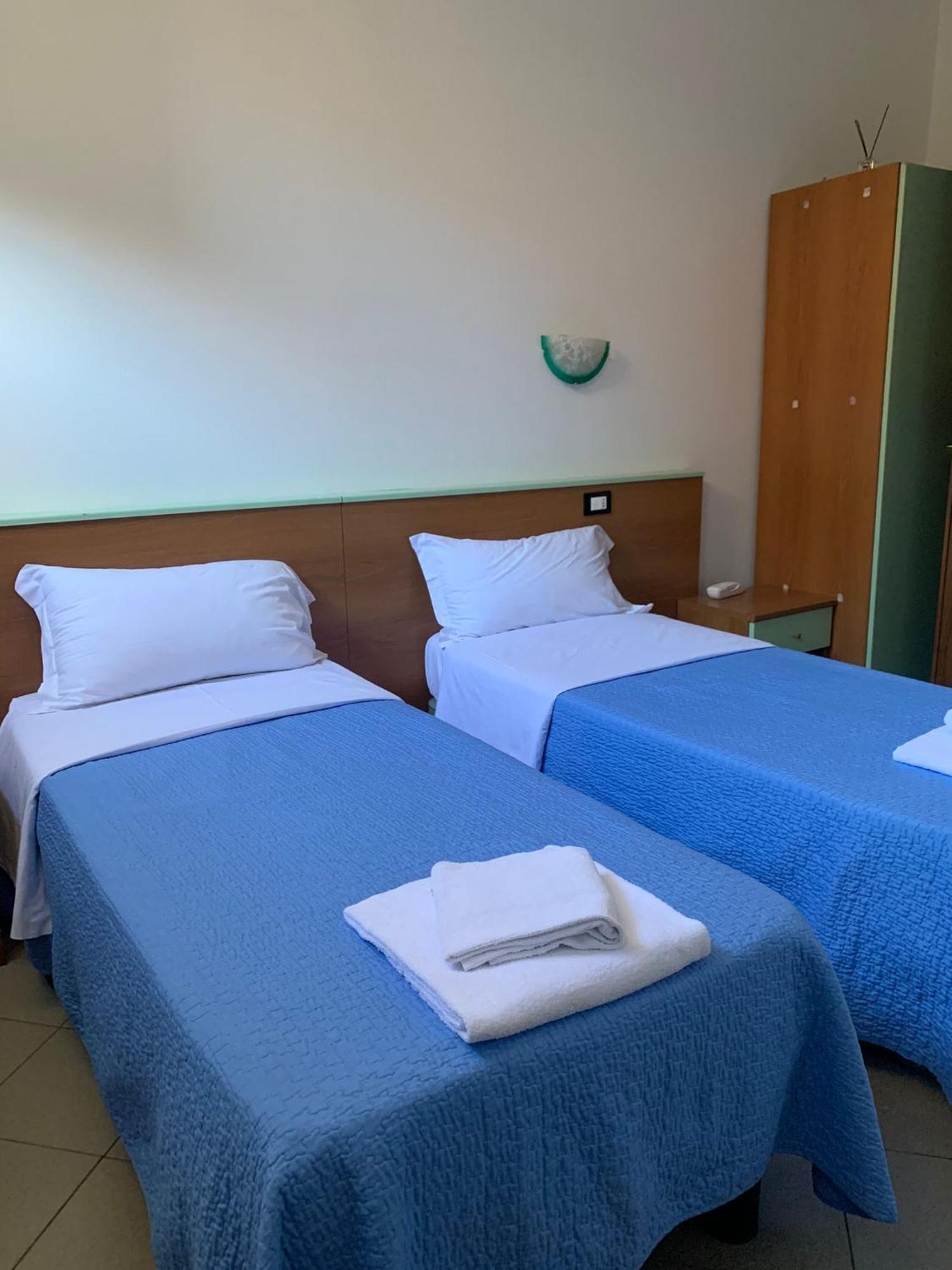 Hotel Mercurio Мілан Екстер'єр фото